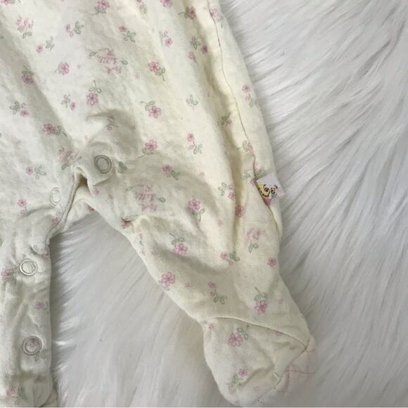 Walt Disney Collection Vintage Winnie The Pooh Baby Footie Onesie Size 3 MOS - Picture 3 of 10